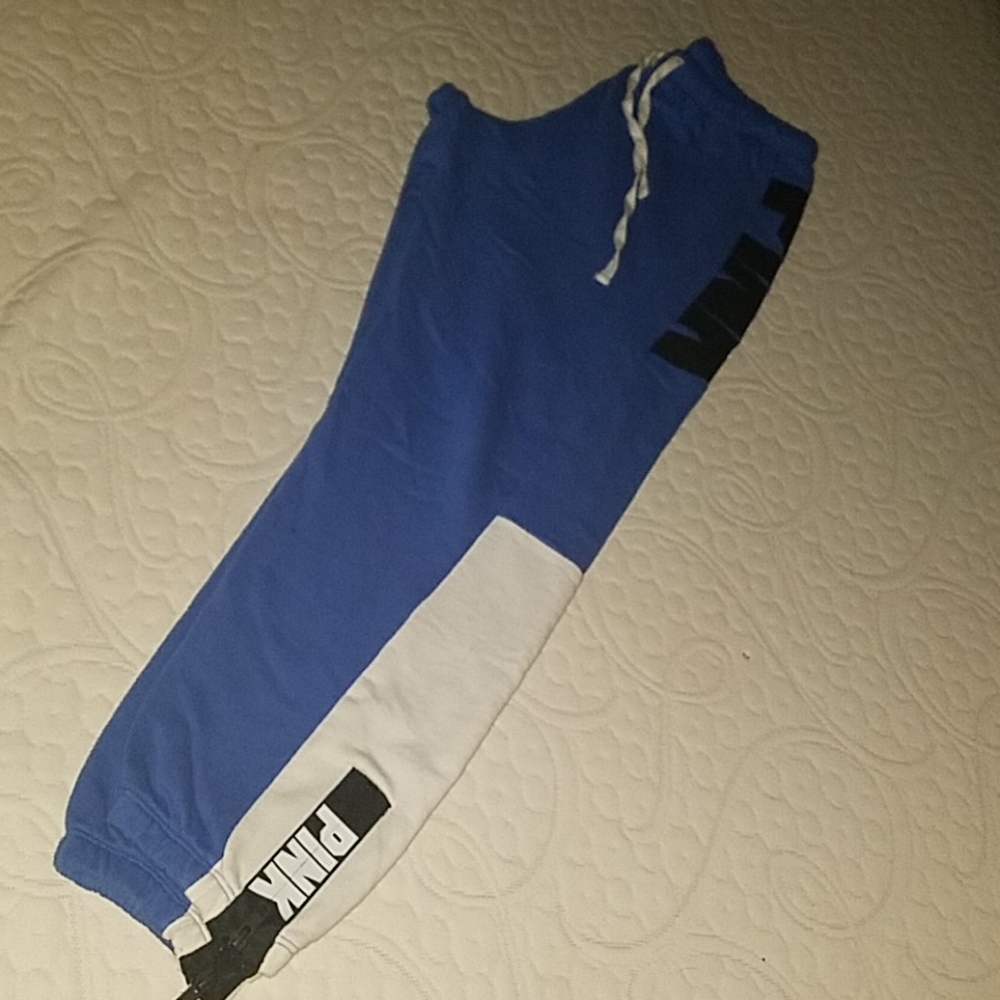 Pink sweatpants - Picture 3 of 4